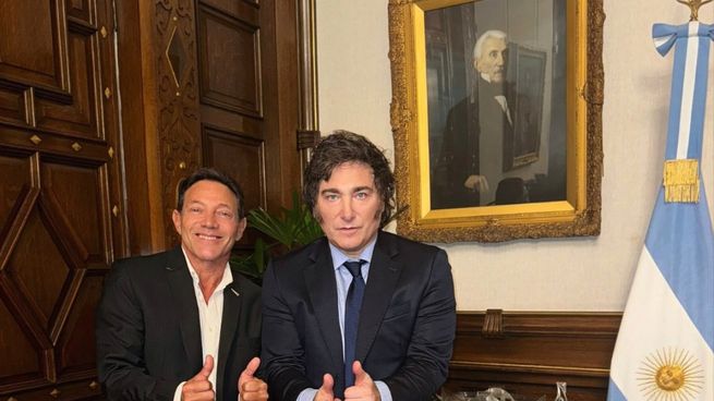 Javier Milei junto a Jordan Belfort en Casa Rosada.