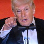 Donald Trump subrayó, durante una entrevista telefónica con Reuters este jueves, su intención de intervenir directamente en la sucesión del ayatolá Alí Jamenei, fallecido al inicio del conflicto. Donald Trump subrayó, durante una entrevista telefónica con Reuters este jueves, su intención de intervenir directamente en la sucesión del ayatolá Alí Jamenei, fallecido al inicio del conflicto.