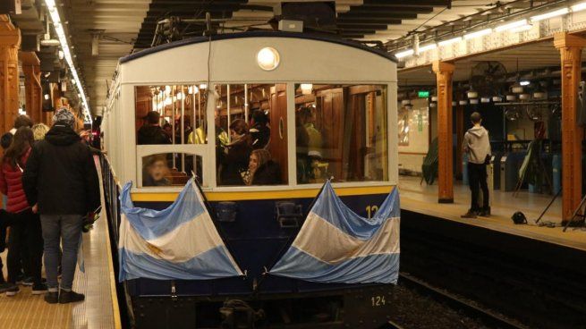 Cómo participar del recorrido del Subte por el Día de la Independencia. 