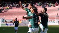 Bolivia se dio una chance más al vencer a Paraguay.