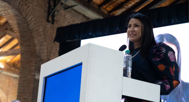 Laura Hern&aacute;ndez, presidenta de WIM Argentina mostr&oacute; su entusiasmo por la participaci&oacute;n de la mujer en la miner&iacute;a.