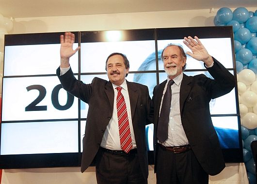Alfonsín y Fraga se lanzaron con promesas: bajar la inflación y austeridad en el gasto público  (foto 3)