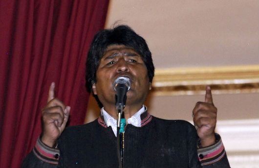 Evo Morales al proclamarse triunfador de las elecciones presidenciales