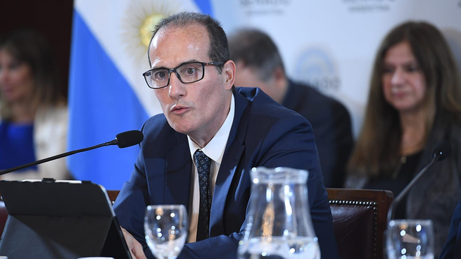 Federico Veller insistió en que el nuevo marco regulatorio busca “garantizar certidumbre, eficiencia y nuevas inversiones en la cadena de valor”.