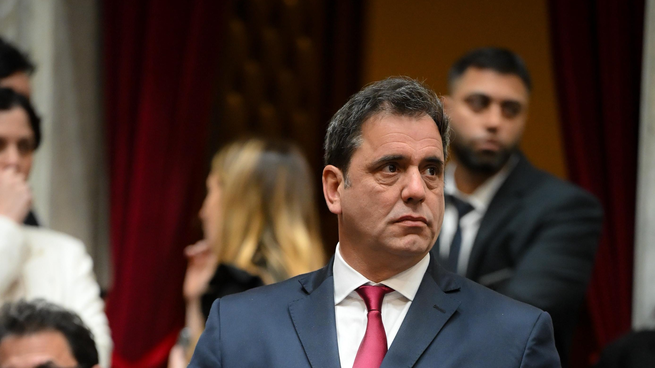 El ministro del Interior, Lisandro Catalán, debutó en su cargo en una semana muy difícil tras la derrota electoral en la Provincia.