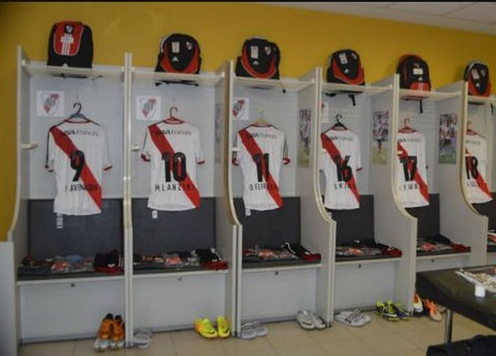El vestuario de River que encontraron los jugadores en la previa del clásico con Boca. (Foto: Prensa River Plate).
