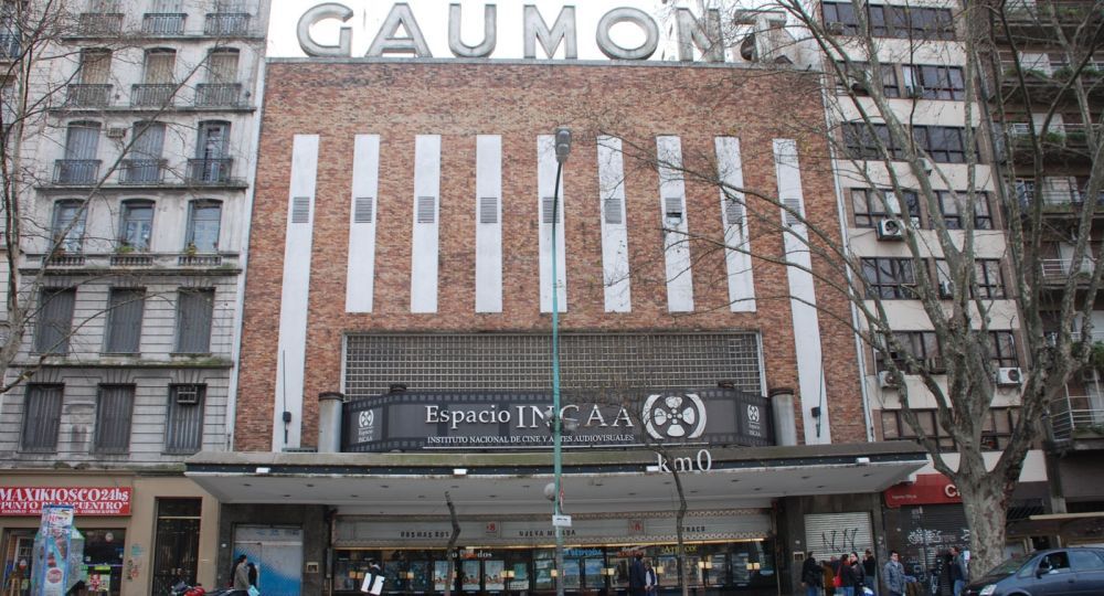 The Government announced through Resolution 1635/2016 in the Official Gazette, the increase of 375% in the ticket price of the Gaumont Cinema The Government announced through Resolution 1635/2016 in the Official Gazette, the increase of 375% in the ticket price of the Gaumont Cinema