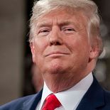Trump recurrió a imágenes creadas con inteligencia artificial para advertir a Irán con un supuesto bombardeo sobre la isla de Kharg, el principal centro de exportación de petróleo del país, en medio de la tensión en Medio Oriente.