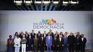 Los dirigentes llevaron adelante una cumbre en Barcelona. Los dirigentes llevaron adelante una cumbre en Barcelona.