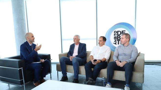 El primer panel contó con la participación de Gabriel Mayo, director de G&D Developers; Hugo Koifman, CEO de Branson; y Esteban Edelstein Pernice, Socio Gerente de Castex.