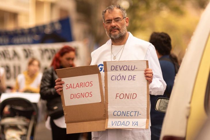 En Entre Ríos, los docentes realizarán un paro de 48 horas y marcharán en Paraná. En Entre Ríos, los docentes realizarán un paro de 48 horas y marcharán en Paraná.