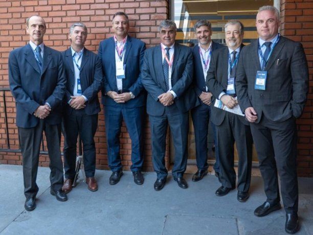 CAEM y CAPMIN, los verdaderos hacedores del encuentro. Roberto Cacciola y los empresarios mineros y proveedores fueron protagonistas de las Rondas RIGI I en Rosario.  
