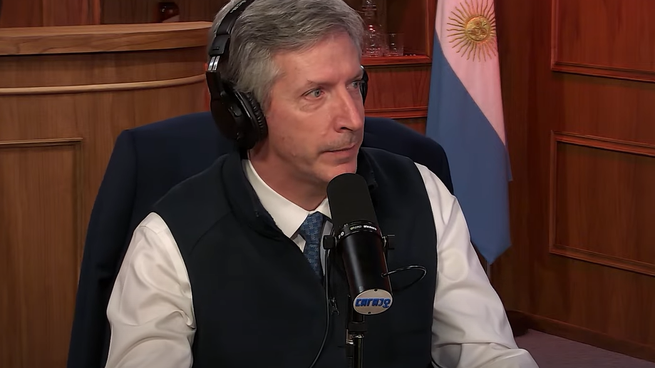Santiago Bausili en el streaming Carajo.