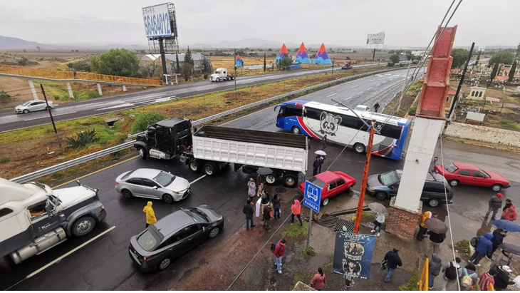 BLOQUEO AUTOPISTA MÉXICO - PACHUCA: qué pasó y cuáles son las alternativas  viales