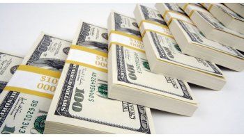 ámbito.com | El dólar cerró con leve baja a $ 28,03, mínimo en dos semanas
