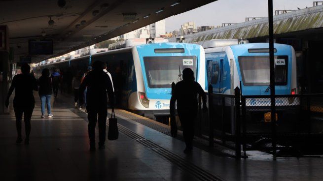 El paro de trenes se desactivó tras las negociaciones.