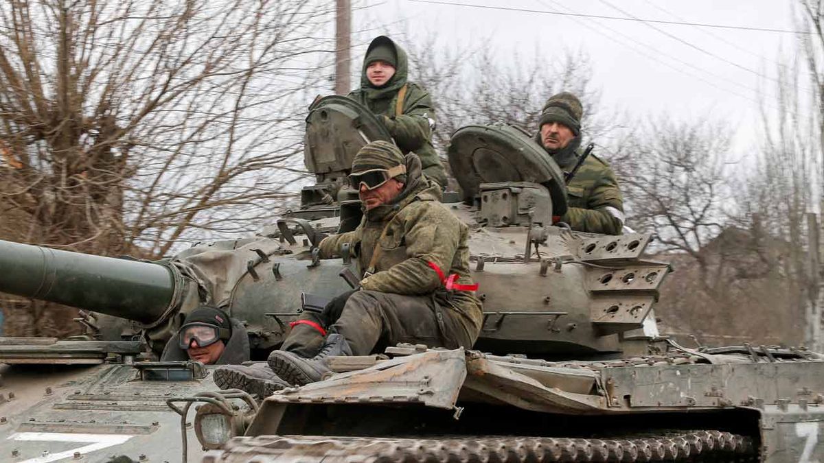 Russia reports for the first time the number of its military dead in Ukraine