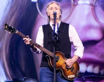 Paul McCartney vuelve a cantar a dúo con John Lennon en la noche de apertura de la gira Got Back