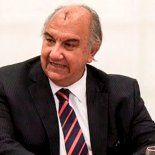 Alberto Baños dejó su cargo en medio de cuestionamientos por el recorte en Derechos Humanos. Alberto Baños dejó su cargo en medio de cuestionamientos por el recorte en Derechos Humanos.