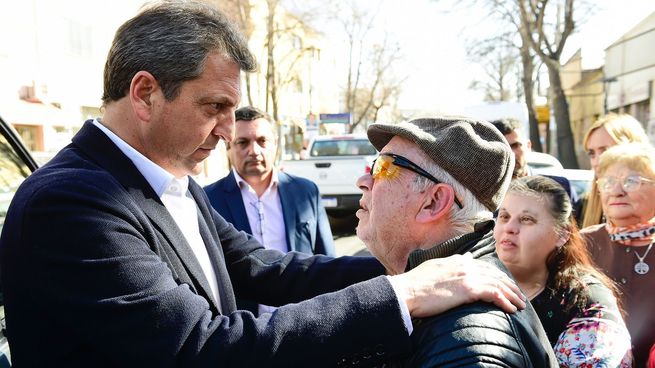 Massa prometió trabajar para cuidar el poder de compra de los jubilados.