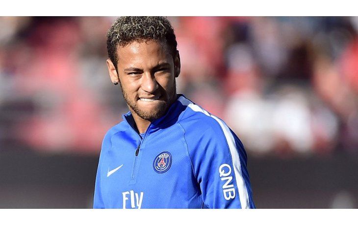 Neymar tiene privilegios que complican el clima del vestuario.