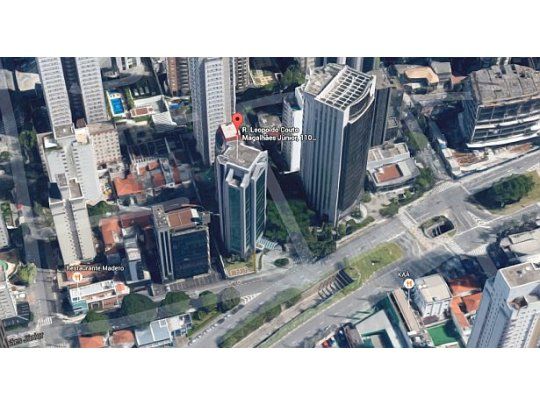Pago Fácil Brasil inició actividades el 5 de marzo de 2001 con la compañía Global Collection Service do Brasil, contó con un capital inicial de 10.000 reales y tuvo domicilio en la Rua Leopoldo Couto Magalhes Junior 110, en San Pablo.