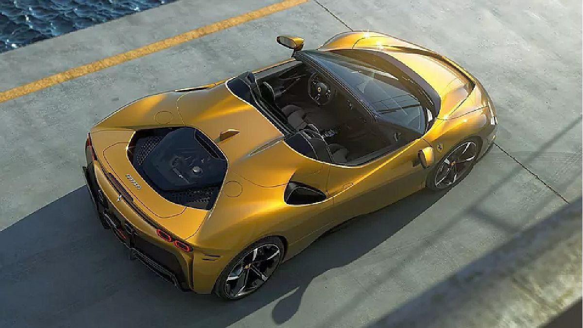 Ferrari’s first plug-in hybrid spider awarded