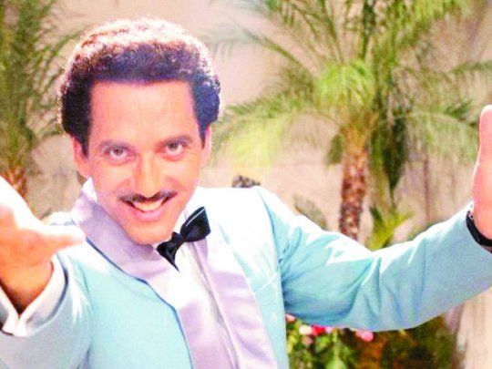 Dipinto di blu. Beppe Fiorello interpreta a Domenico Modugno.
