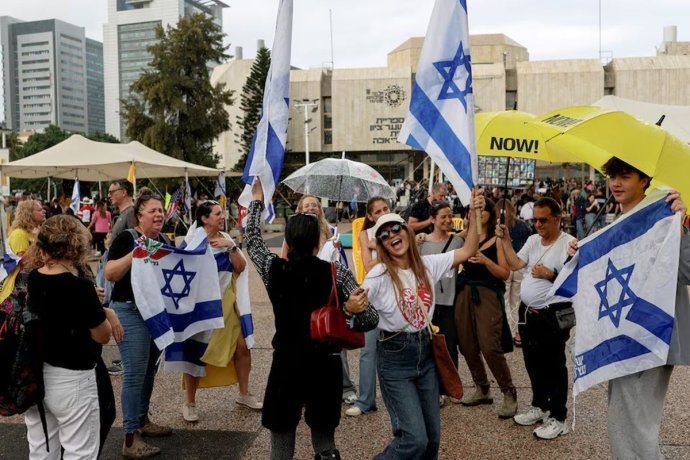 Israel celebrated the momentary peace agreement.