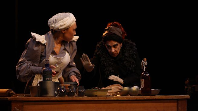 “Cooking with Elisa”: maids and patterns, that tense power relationship “Cooking with Elisa”: maids and patterns, that tense power relationship
