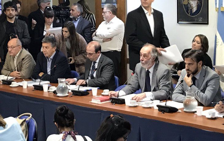 Diputados buscará imposibilitar las candidaturas de quiénes hayan sido responsables de exacciones ilegales.&nbsp;