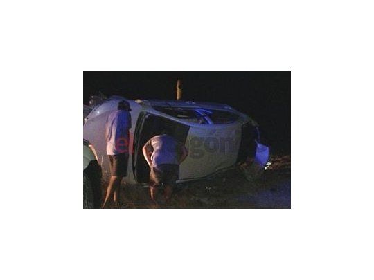El accidente tuvo lugar camino a Comodoro Rivadavia. Imagen gentileza El Patagónico.