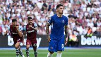 Sin puntería. A Enzo Fernández le atajaron un penal y Chelse perdió con West Ham en la Premier League.