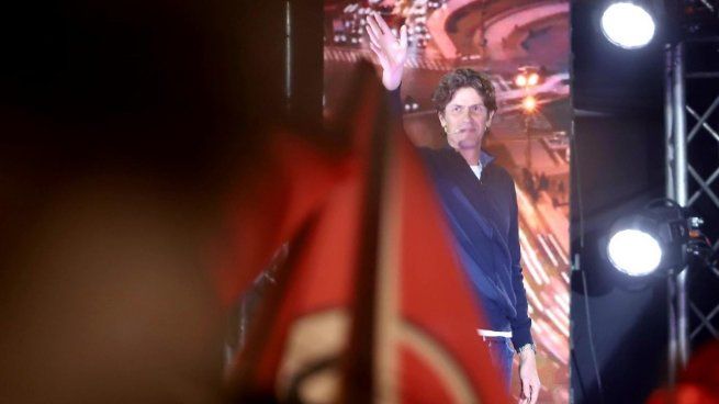 Martín Lousteau, lanzó su campaña en el microestadio Malvinas Argentinas.