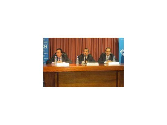 Daniel Reposo encabezó la jornada sobre Novedades en el Sistema de Contrataciones de la Administración Pública Nacional.