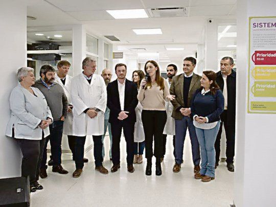 Agenda. Vidal, ayer en la inauguración de la nueva guardia del Hospital Cetrángolo, en Vicente López. Mañana encabezará el acto en La Plata.