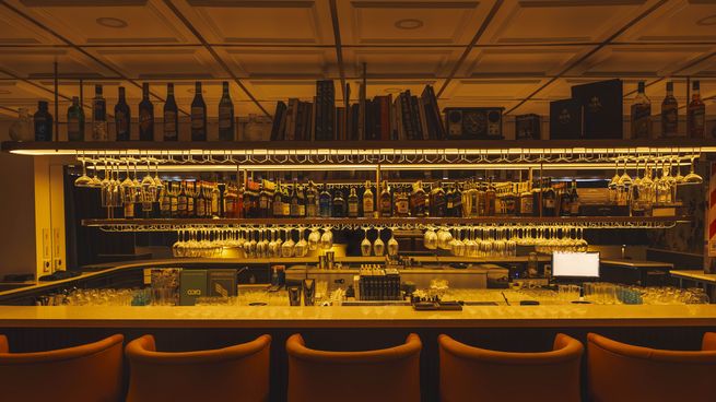 The Book cuenta con cócteles temáticos que rinden homenaje a grandes figuras de la historia.