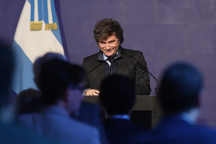 Javier Milei firmó el veto a la movilidad jubilatoria y deberá enviarlo a Diputados.