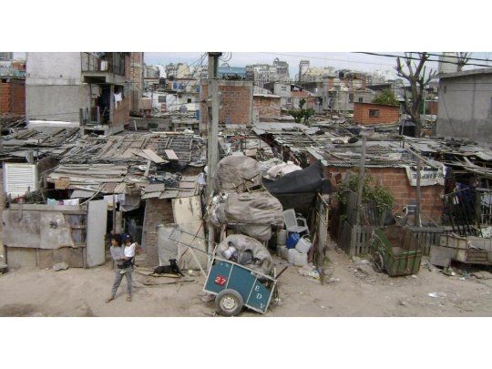 Especialistas ya cuestionan nueva medición del INDEC sobre pobreza