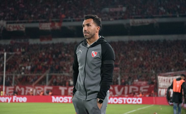 Independiente's coach, Carlos Tevez, does not want his team to be dismantled, but he understands that the Avellaneda club needs to sell to lift inhibitions. Independiente's coach, Carlos Tevez, does not want his team to be dismantled, but he understands that the Avellaneda club needs to sell to lift inhibitions.