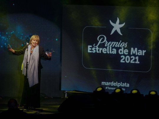 El premio de oro 2021 fue entregado por el jurado a Virginia Lago