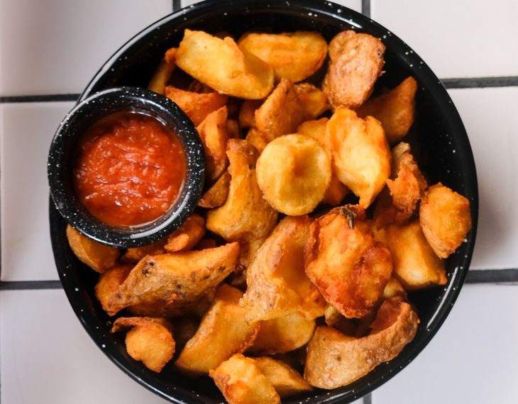 Bulebar está ubicado en Avenida García del Río 2969, Saavedra. Bulebar está ubicado en Avenida García del Río 2969, Saavedra.