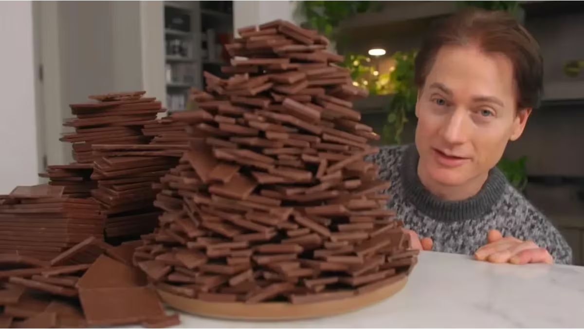 The billionaire who recommends chocolate to live 100 years