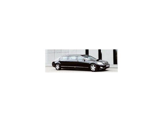 En conmemoración de los 80 años de la división de automóviles blindados denominada Guard, Mercedes-Benz celebra el acontecimiento con el nuevo S 600 Pullman.