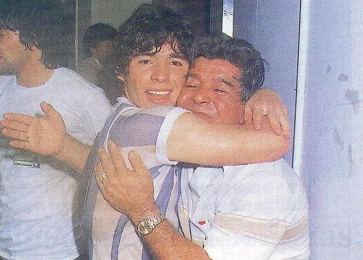 Don Diego Maradona murió a los 87 años.