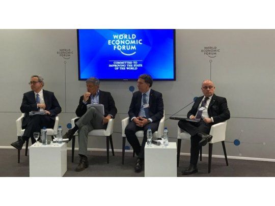 Parte del gabinete nacional presentó la presidencia argentina del G20 ante líderes mundiales y empresarios en el Foro Económico Mundial de Davos.