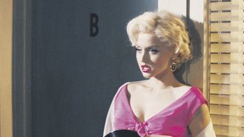 rubia. Ana de Armas como Marilyn Monroe en el film de Andrew Dominik.