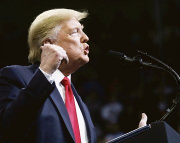 Donald Trump se encuentra a contrareloj por la ley de guerra de EEUU. Donald Trump se encuentra a contrareloj por la ley de guerra de EEUU.