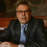 Sebastián Galiani fue secretario de Política Económica y viceministro de Hacienda entre enero de 2017 y junio de 2018, durante el Gobierno de Mauricio Macri. Sebastián Galiani fue secretario de Política Económica y viceministro de Hacienda entre enero de 2017 y junio de 2018, durante el Gobierno de Mauricio Macri.