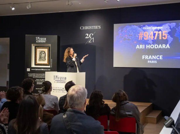 El sorteo fue hecho en línea y los fondos recaudados serán destinados a apoyar la investigación contra el alzhéimer. 